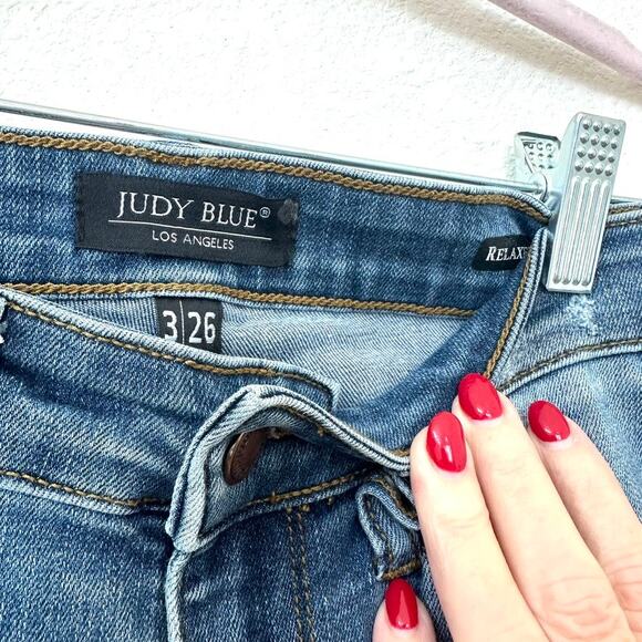 Judy Blue Relaxed Fit Distressed Jeans - Size 3/26 - Picture 3 of 6